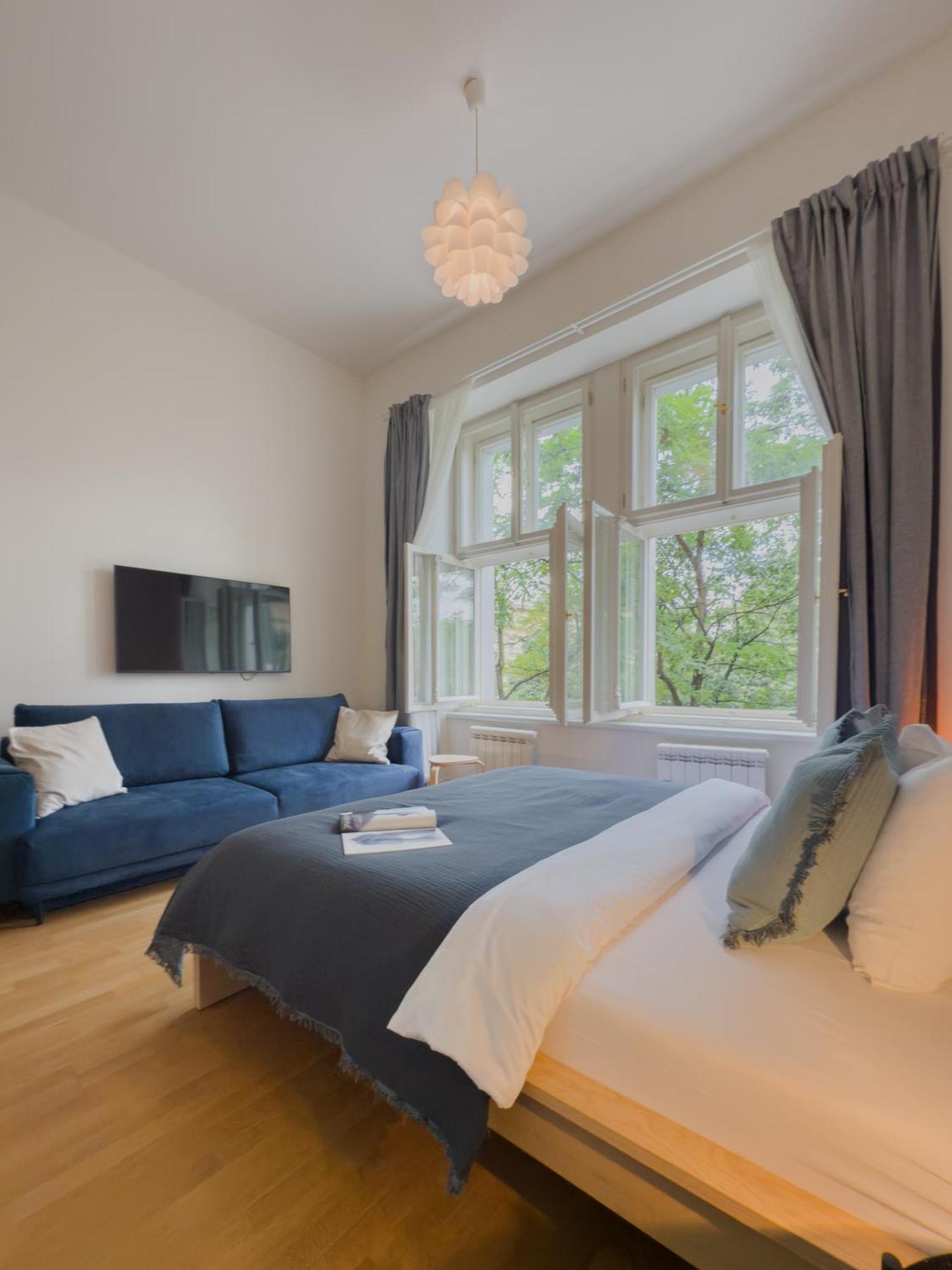 Turnkey I National Museum Apartament Praga